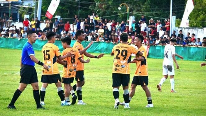 
Foto: Tampak pemain Trio Gold Hunter FC Ratatotok.