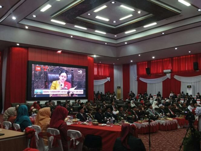
Dengarkan Pidato Kenegaraan Presiden Dalam Rangka Hut Ke-80 RI, DPRD Provinsi Bengkulu Soroti Ini