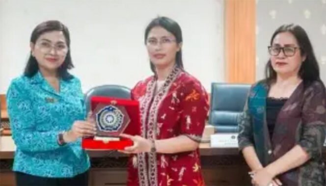 
TP PKK Mitra Kunjungi TP PKK Badung