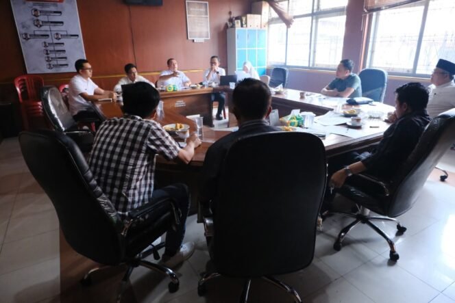 
Hearing Komisi II DPRD Bengkulu Selatan Bersama Badan Keuangan Daerah