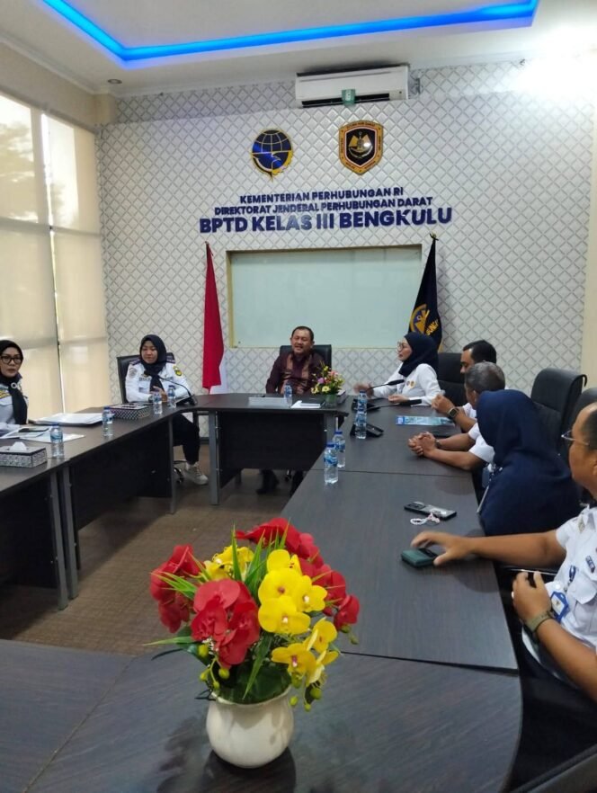 
Pemerintah Bengkulu Selatan Kunjungan Ke Balai Pengelola Transportasi Darat Kelas III Bengkulu Ini Yang Dibahas