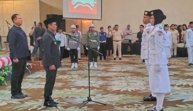 
Wali Kota Kotamobagu Kukuhkan 36 Anggota Paskibraka Tahun 2025