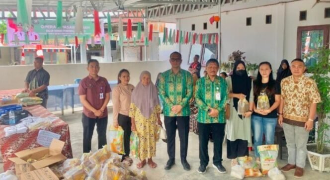 
Pemkot Kotamobagu Gelar Pasar Murah, Sasar Warga Kurang Mampu