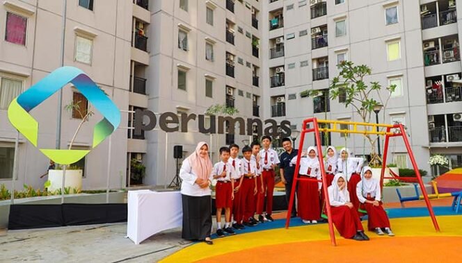 
Dukung Kesehatan Masyarakat Melalui Lingkungan Bersih, Perumnas Bangun Toilet dan Sanitasi Umum Posyandu di Jeruksawit