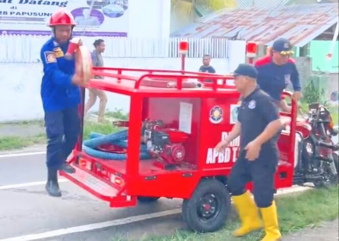 
Warga Pulau Lembeh Punya Damkar Sendiri, Langsung di Tes Saat Tiba