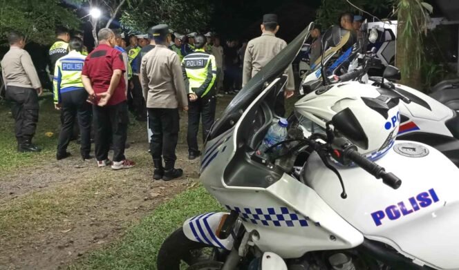 
Polres Bitung Gelar Apel Malam Pastikan Keamanan Tetap Kondusif di FPSL 2025