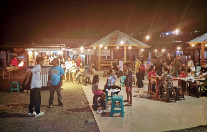 
Ramai dikunjungi hingga Malam,  Pasar Papusungan Jadi Destinasi Wisata Kuliner 