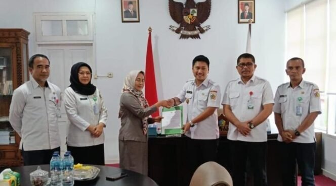 
Wali Kota Kotamobagu Resmi Menunjuk dr Tanty Korompot Plt Dirut RSUD Kotamobagu
