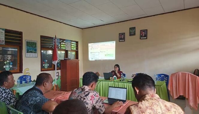 
Guru-Guru se-Kecamatan Tatoareng Perkuat Pola Pendidikan Melalui Pertemuan Rutin