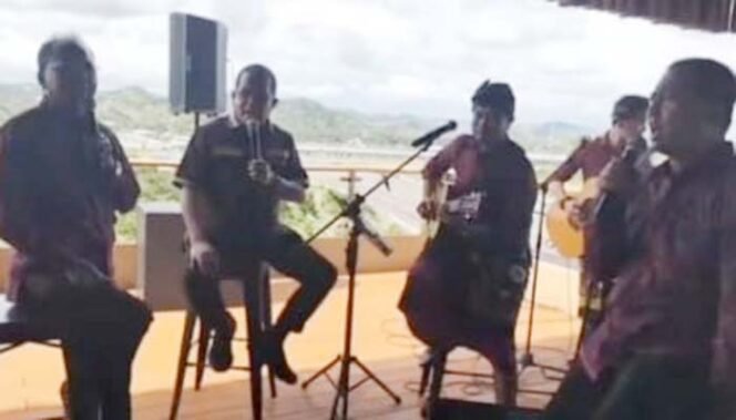 
Gema Mandalika: Gubernur NTT, Melky Laka Lena, Bersama Bali dan NTB dalam Harmoni Kerja Sama Regional