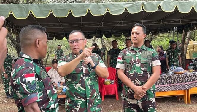 
Pangdam IX/Udayana Pimpin Peninjauan Lahan Hibah untuk Pembangunan Yon TP di Rote Ndao