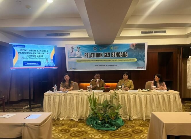 
Wabup Sitaro saat memberikan sambutan di pelatihan terpadu kesehatan jiwa bagi dokter, perawat, dan psikolog klinis di fasilitas kesehatan tingkat pertama (FKTP) di Kota Manado.