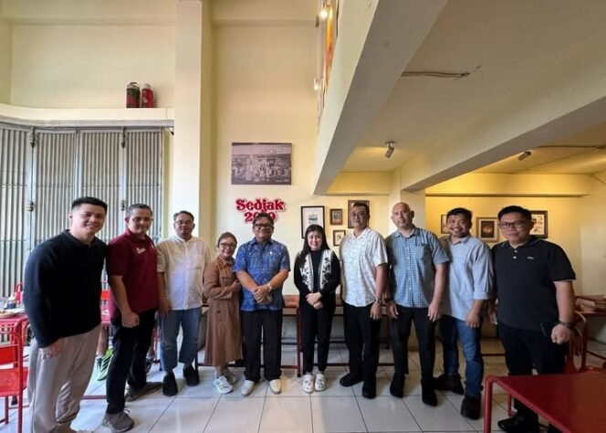 
dok: kominfo sitaro  Bupati Sitaro, Chyntia Ingrid Kalangit, yang pada Sabtu, 18/10/2025 melakukan audiensi langsung dengan General Manager PLN UID Suluttenggo, Usman Bangun, di Manado. 