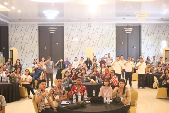 
Bupati Franky Wongkar Hadiri Kegiatan Bimtek Pembelajaran Mendalam Guru SMP