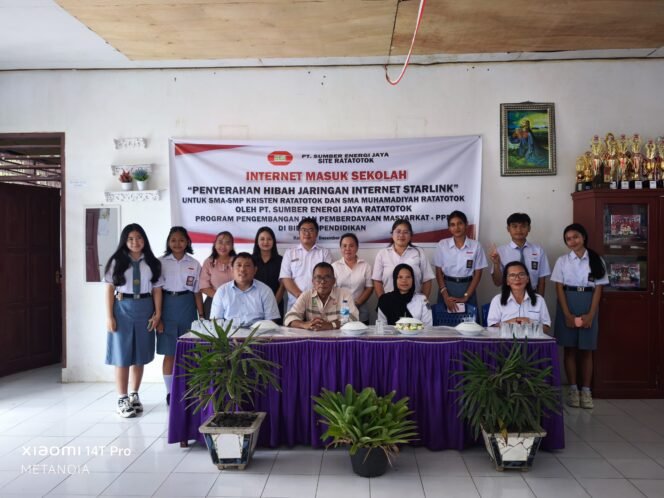 
PT SEJ Bantu Sekolah di Ratatotok Jaringan Internet