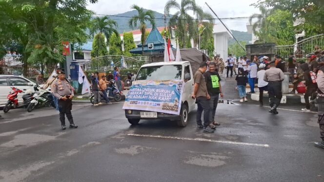 
Polres Bitung Kawal Aksi Damai Peringati Hari HAM Sedunia