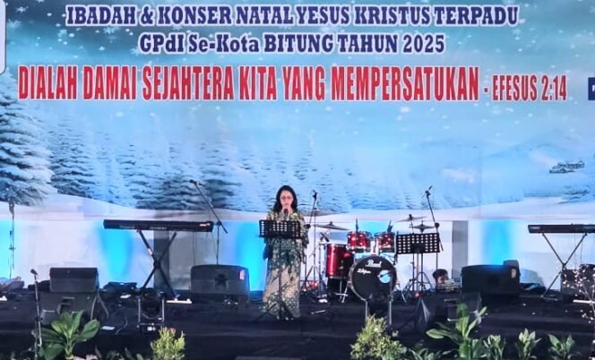 
Ellen Sondakh Hadiri Natal GPDI se-Kota Bitung, Wapres Gibran Turut Beri Bingkisan