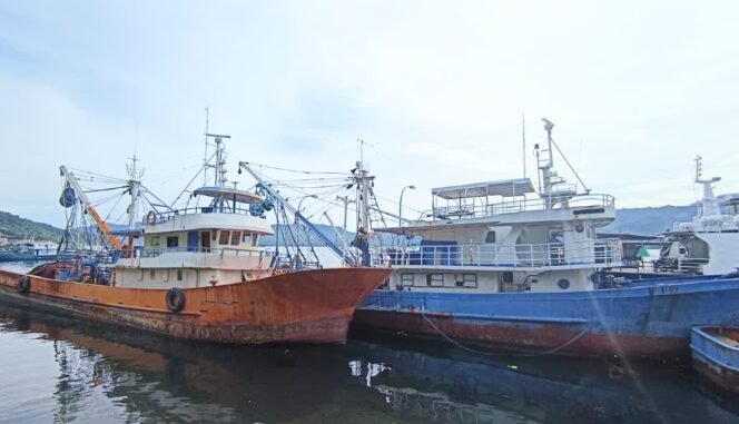 
Dua Kapal Tangkapan KP Orca 06 Resmi Dimanfaatkan Nelayan Sulawesi Utara