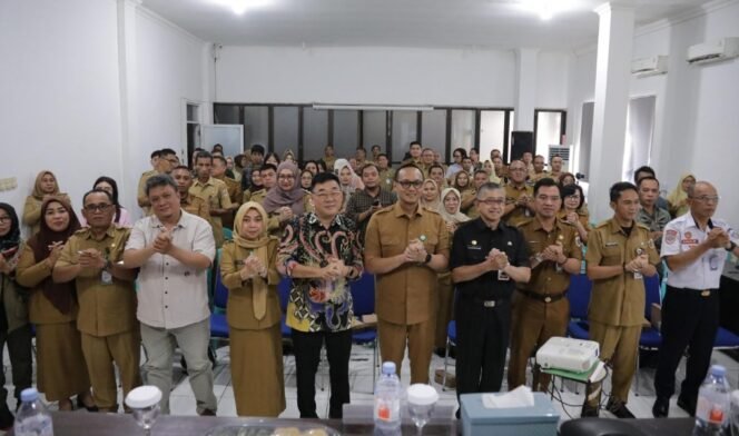 
Sekda Sofyan Mokoginta Buka Lomba Innovation Government Award Kotamobagu 2025