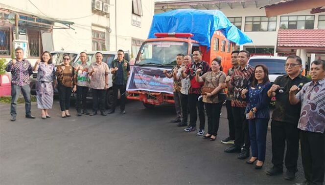 
Pemkot Tomohon Peduli Bencana Siau, Salurkan Bantuan Kemanusiaan Tahap Pertama Melalui Posko Bantuan Pemprov Sulut