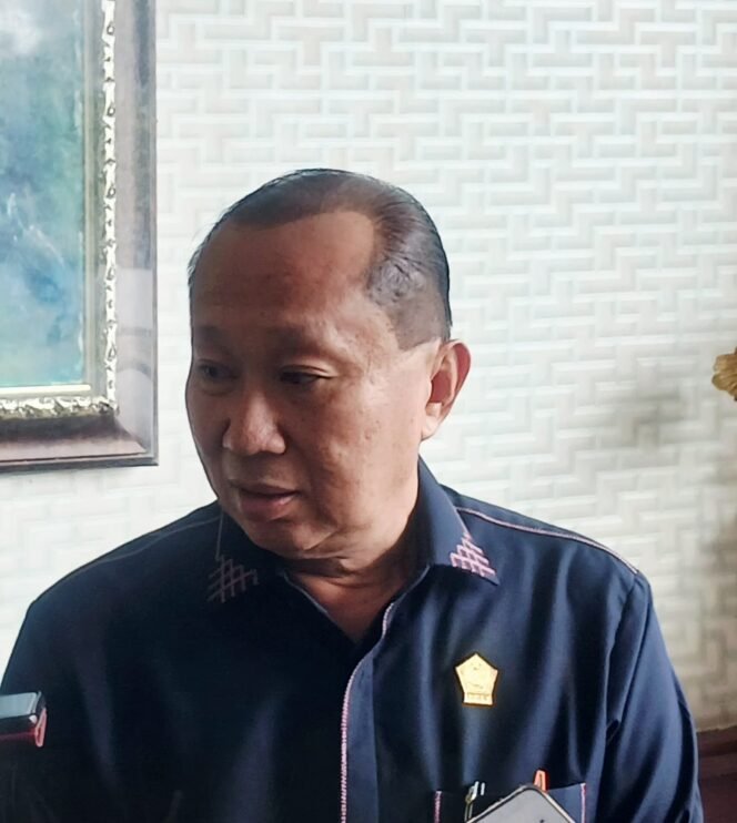 
Pasca Banjir Aktivitas Warga Masih Terganggu.Toni Supit: Sudah Ada Bantuan Yang Disalurkan