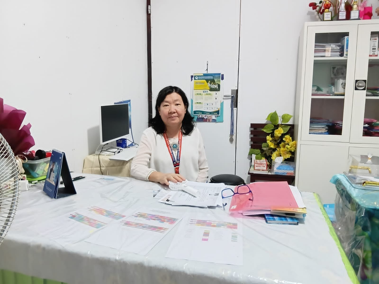 Foto - Kepsek SMA Kristen Irene Sario Manado Lindawati Sambas S.Pd