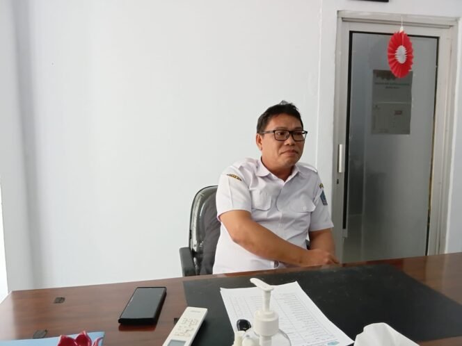 
Mesky Dana Terbatas Hanya Rp 1,5 Miliar Dinas PUPR Sulut Akan Perbaiki Jalan Rusak Di Wilayah I 