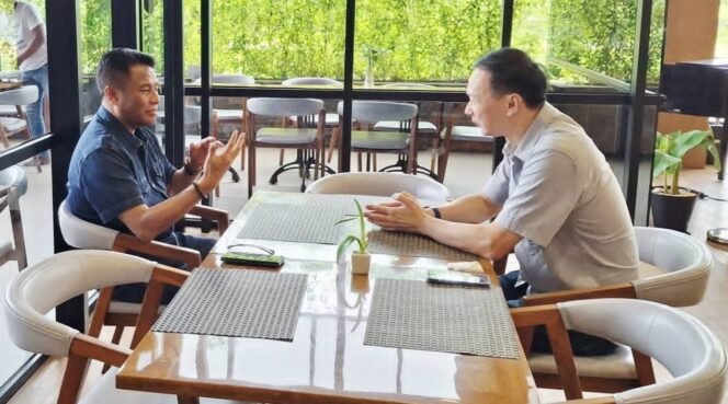 
DEMI MASYARAKAT ROTE NDAO, BUPATI PAULUS HENUK BERDISKUSI SOLUSI KELANGKAAN BBM