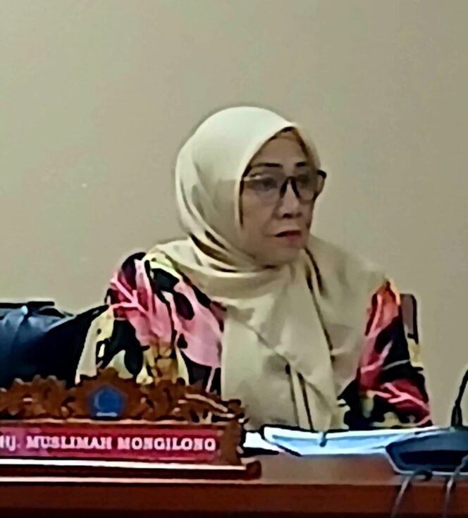 
Tidak Terealisasi Sesuai Program, Muslimah Mongilong Pertanyakan Bantuan RTLH Dinsos Provinsi
