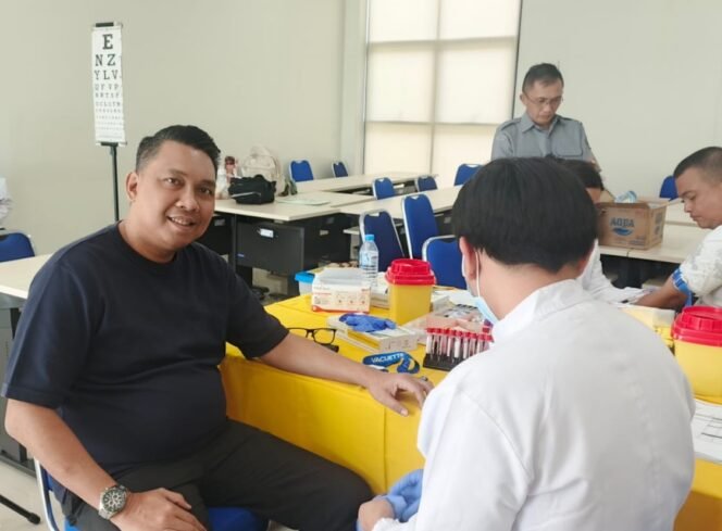 
Dorong Kenyamanan Pelayanan dan Kinerja, Bapelkum Bitung Gelar Pemeriksaan Kesehatan Gratis 