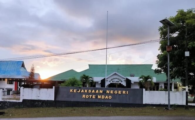 
Waooh Proses Tender Pinjam Bendera di Rote Ndao: Perhatian Serius