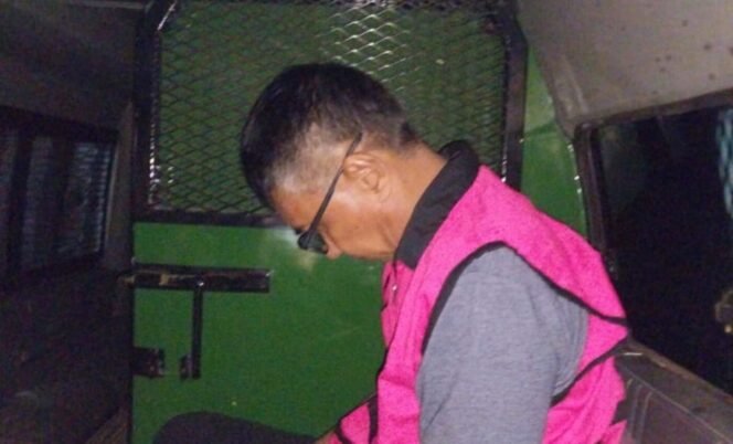 
Proyek Kelas Baru Mangkrak, Pejabat PPK Resmi Ditahan Kejari Sitaro