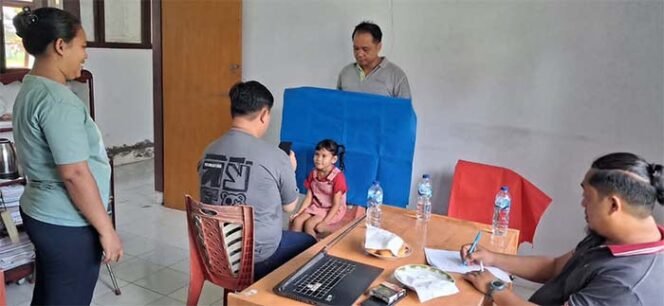 
Dukcapil Sangihe Jemput Bola di Manganitu, Perekaman KIA Warnai Peringatan HKG PKK 2026