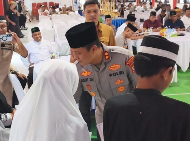 
Buka Puasa Bersama, Kapolres Albert Zai  Ajak Perkuat Kebersamaan 