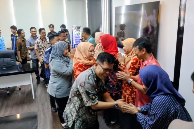 
Halal Bihalal Jajaran Dinas Kominfo dan DWP Dinkominfo Muba Pererat Silaturahmi