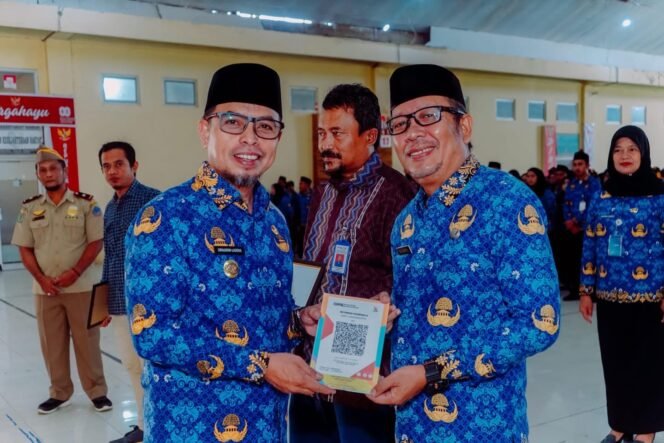 
Bayar Pakai QRIS untuk Parkir Di Obyek Wisata Pantai Batupinagut ! Cukup Scan, Langsung Jalan!