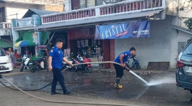 
Pemkot Kotamobagu melalui DLH dan Satpol PP Bersikan Tumpukan Sampah Pasca Lebaran