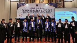 Foto bersama usai pelantikan para advokat baru DePA-RI di Makassar, Sulawesi Selatan, Minggu 19 April 2026 (Foto: Istimewa)
