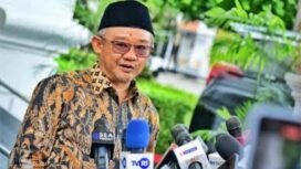 Foto : Mendikdasmen Prof. Dr. Abdul Mu'ti, M.Ed saat konferensi pers usai Resmikan Sejumlah Gedung Sekolah Pascarevitalisasi di Manado