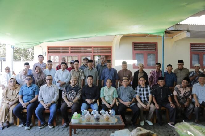 
Wali Kota dan Wawali Kotamobagu Hadiri Perayaan Hari Raya Binarundak di Kelurahan Motoboi Besar