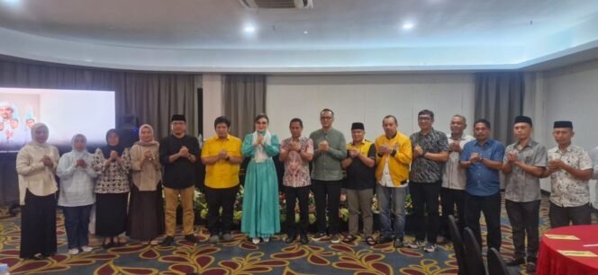 
Wali Kota Weny Gaib Terima Bantuan dari Anggota DPR-RI untuk Masyarakat Kotamobagu