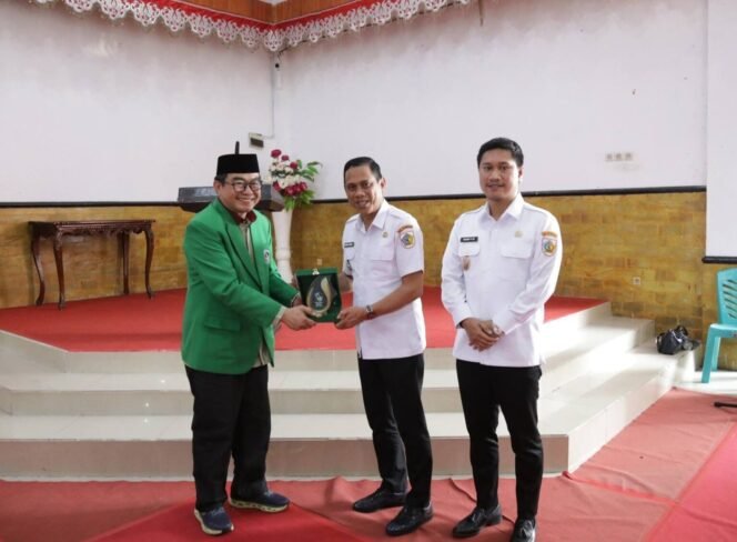 
Weny Gaib dan Rendy Mangkat Terima Kunker UMI Makasar di Kotamobagu