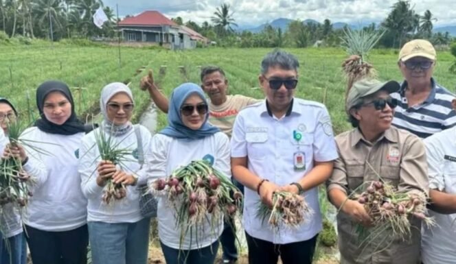 
Ketua TP PKK Kotamobagu Hadiri Pelantikan DPD Tani Merdeka Indonesia