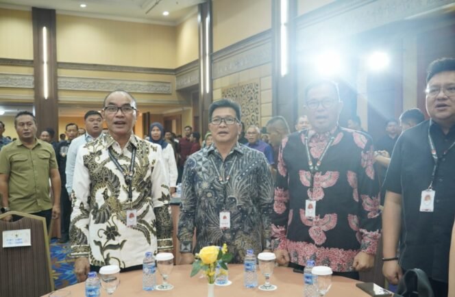 
Wabup Dony Lumenta Ikuti Forum ASWAKADA Kegiatan Berskala Nasional Di Jakarta