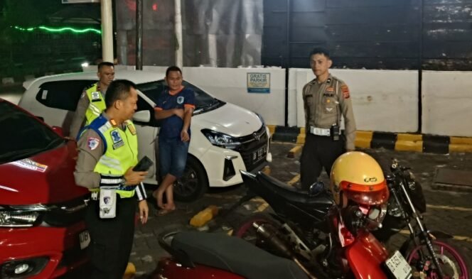 
Pengguna Knalpot Brong Dikejar Hingga ke Lorong-lorong