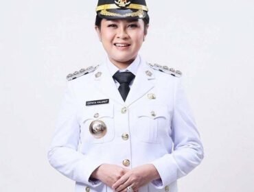 Foto : Bupati Sitaro, Chyntia Kalangit