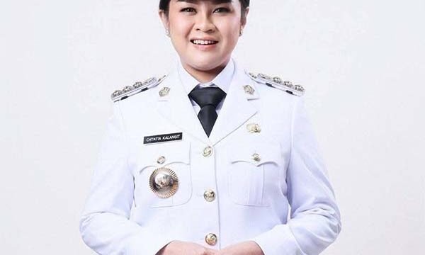 Foto : Bupati Sitaro, Chyntia Kalangit