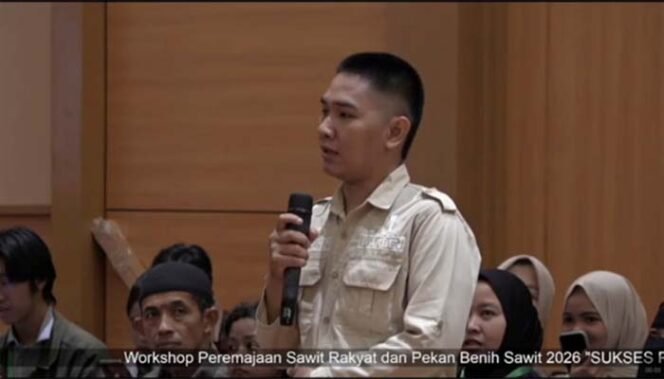 
Ketua APMI Sumsel Saat Memberikan Tanggapan Perihal Beasiswa Yang Diselenggarakan Oleh BPDP (Dokumen Milik Media Sawit Indonesia)