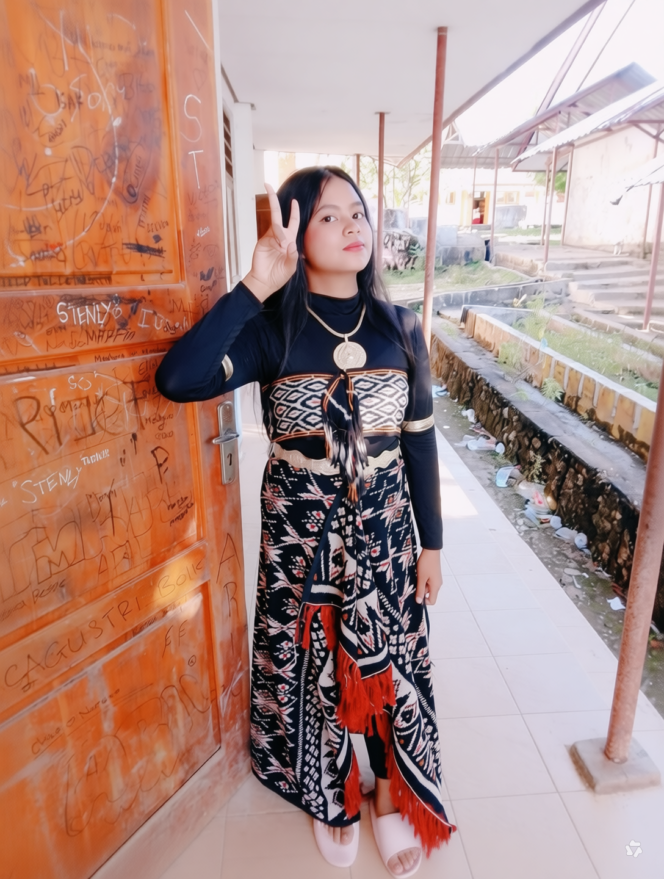 
Putry Susanty Ardani Henukh: Menghitung Hari Menuju Perpisahan Penuh Makna dan Warisan Karakter dari Masa SMP Melalui Baca
