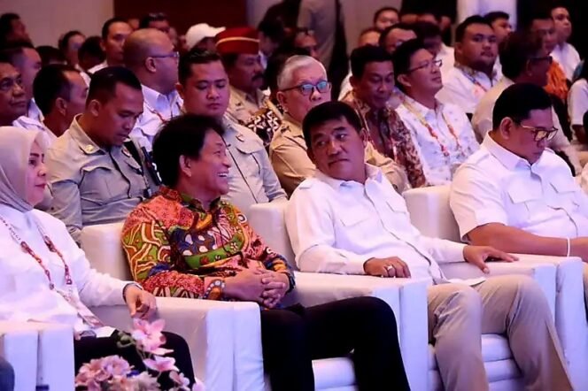 
Ketua DPRD Sulut Hadiri Rakerda Partai Gerindra